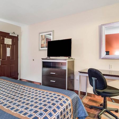 Americas Best Value Inn - Мейблтон Экстерьер фото